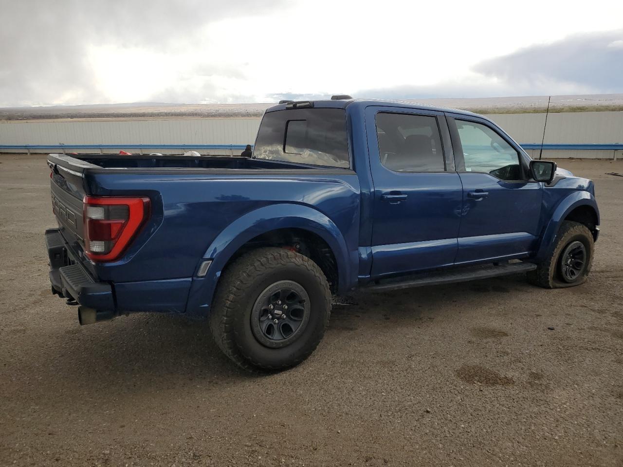 1FTFW1RGXNFA17472 2022 Ford F150 Raptor