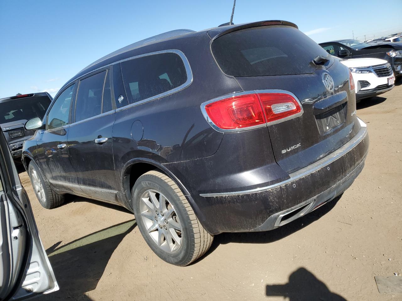 2016 Buick Enclave vin: 5GAKVBKD0GJ246560