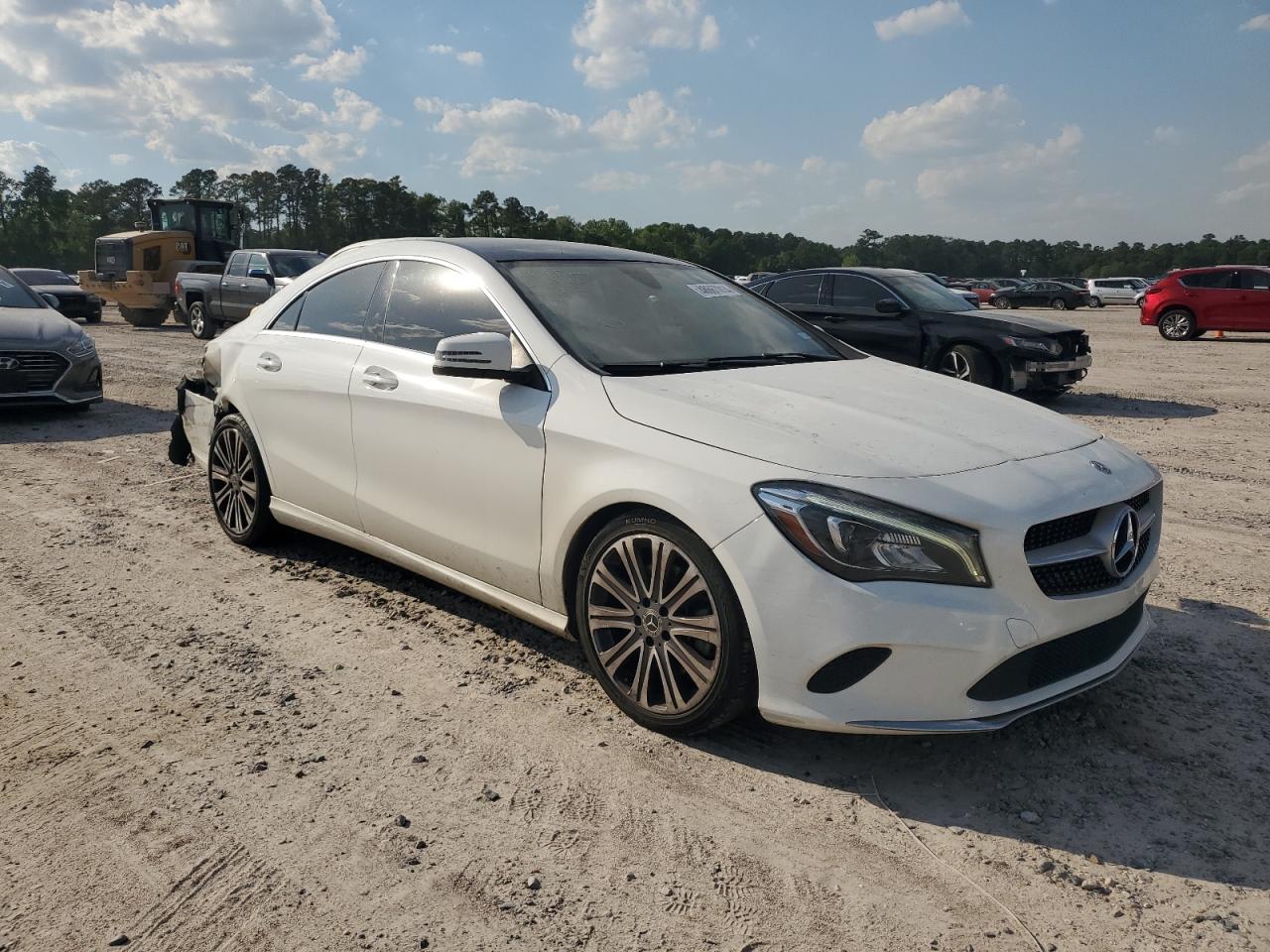 2019 Mercedes-Benz Cla 250 vin: WDDSJ4EB8KN768988