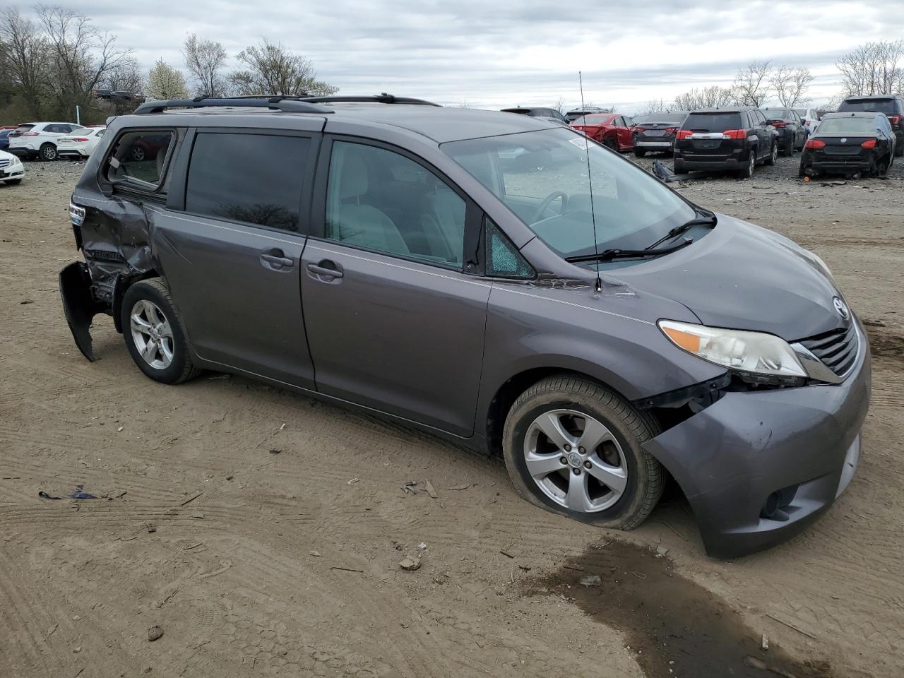 5TDKK3DC2ES495010 2014 Toyota Sienna Le