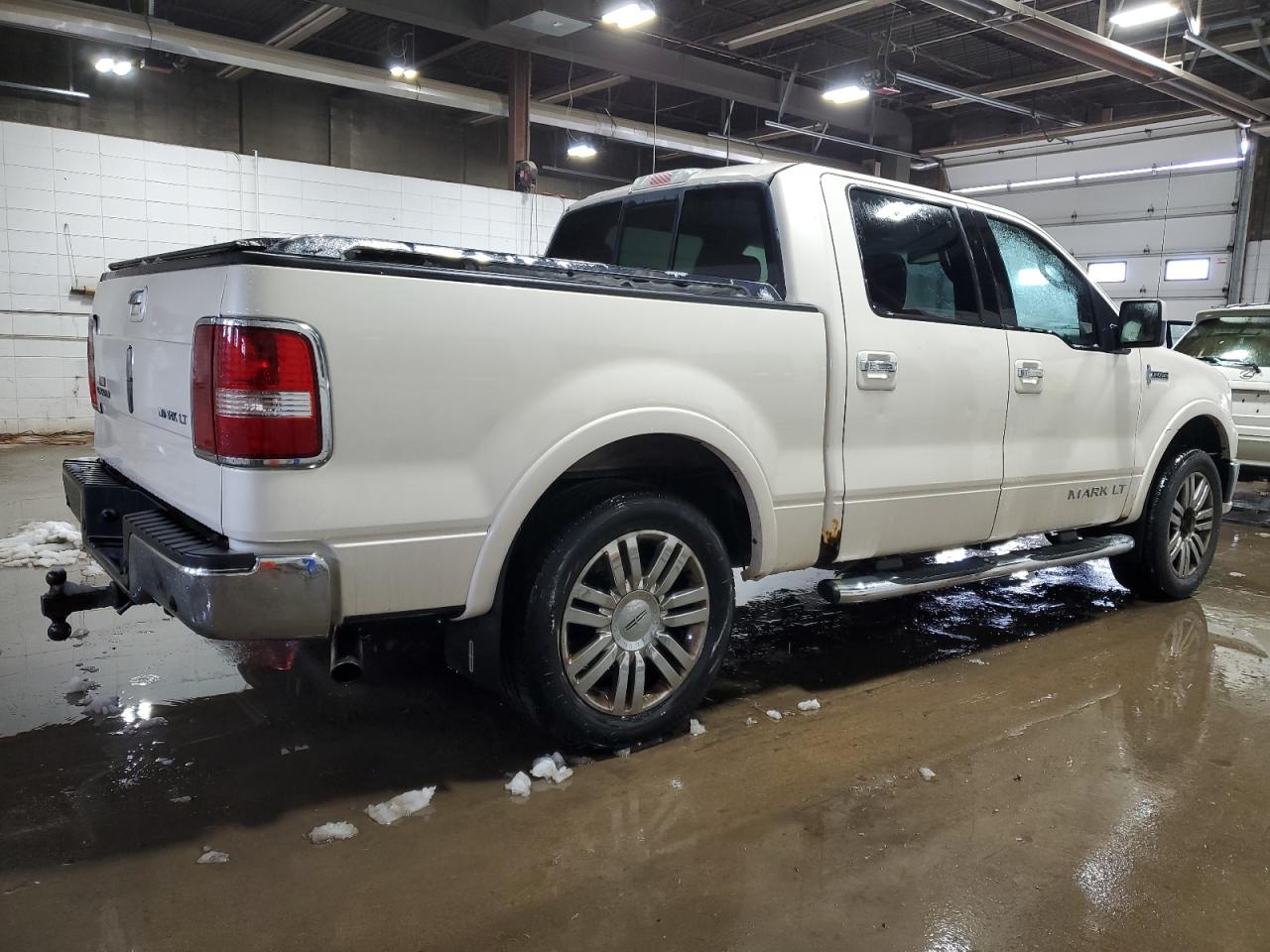 5LTPW185X7F110156 2007 Lincoln Mark Lt