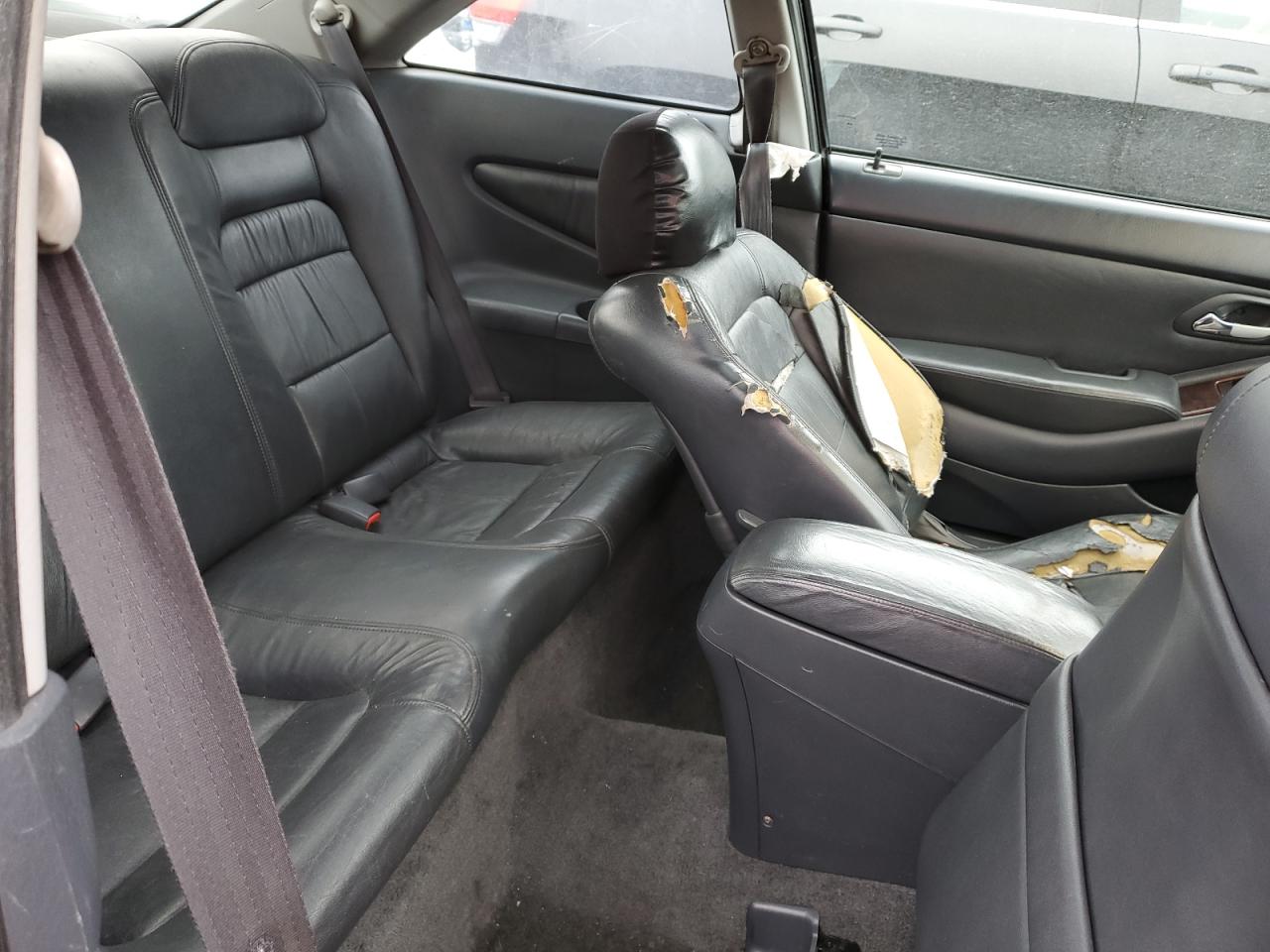 1HGCG2251YA013246 2000 Honda Accord Ex