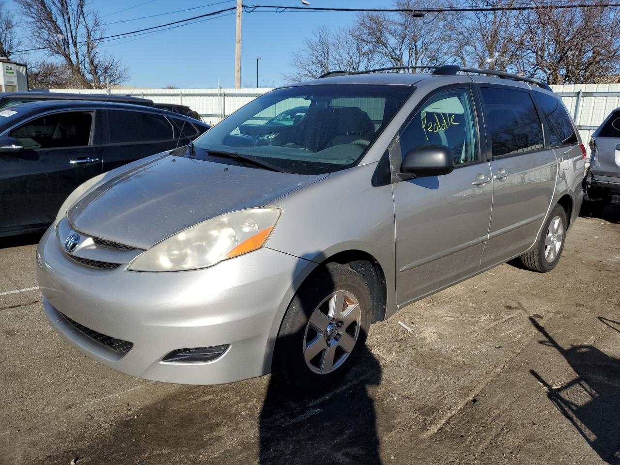 Lot #3029268889 2009 TOYOTA SIENNA CE