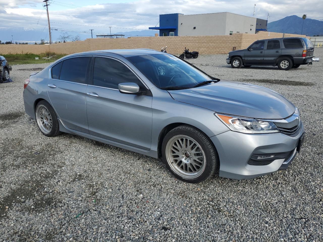 2017 Honda Accord Sport vin: 1HGCR2F52HA009095