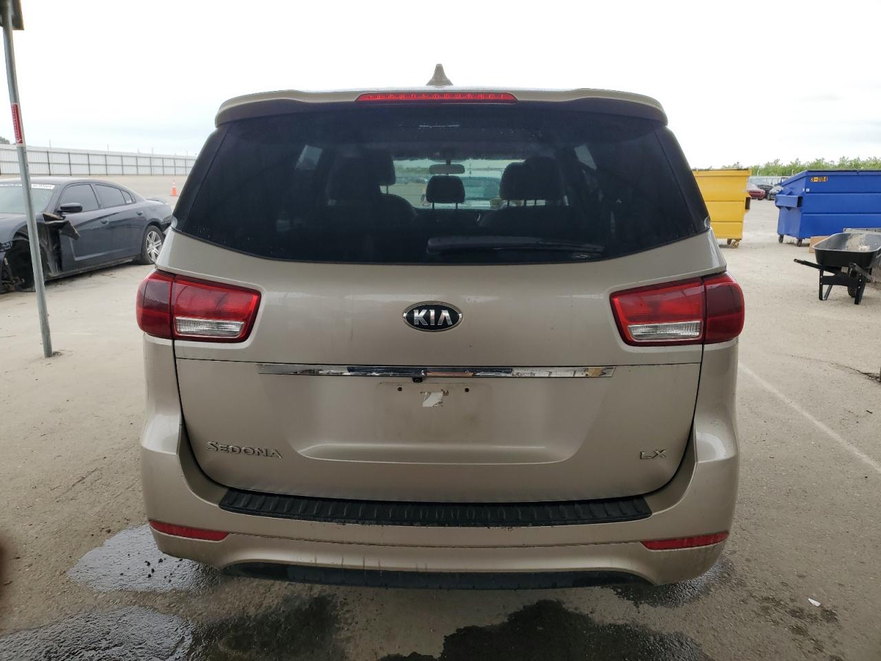 KNDMB5C16H6232608 2017 Kia Sedona Lx