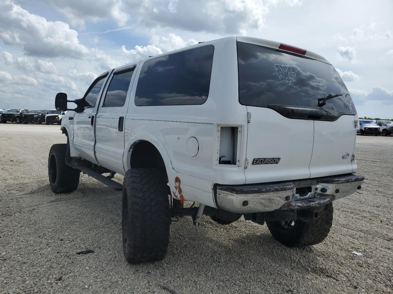 1FMNU43S61EA18856 2001 Ford Excursion Limited