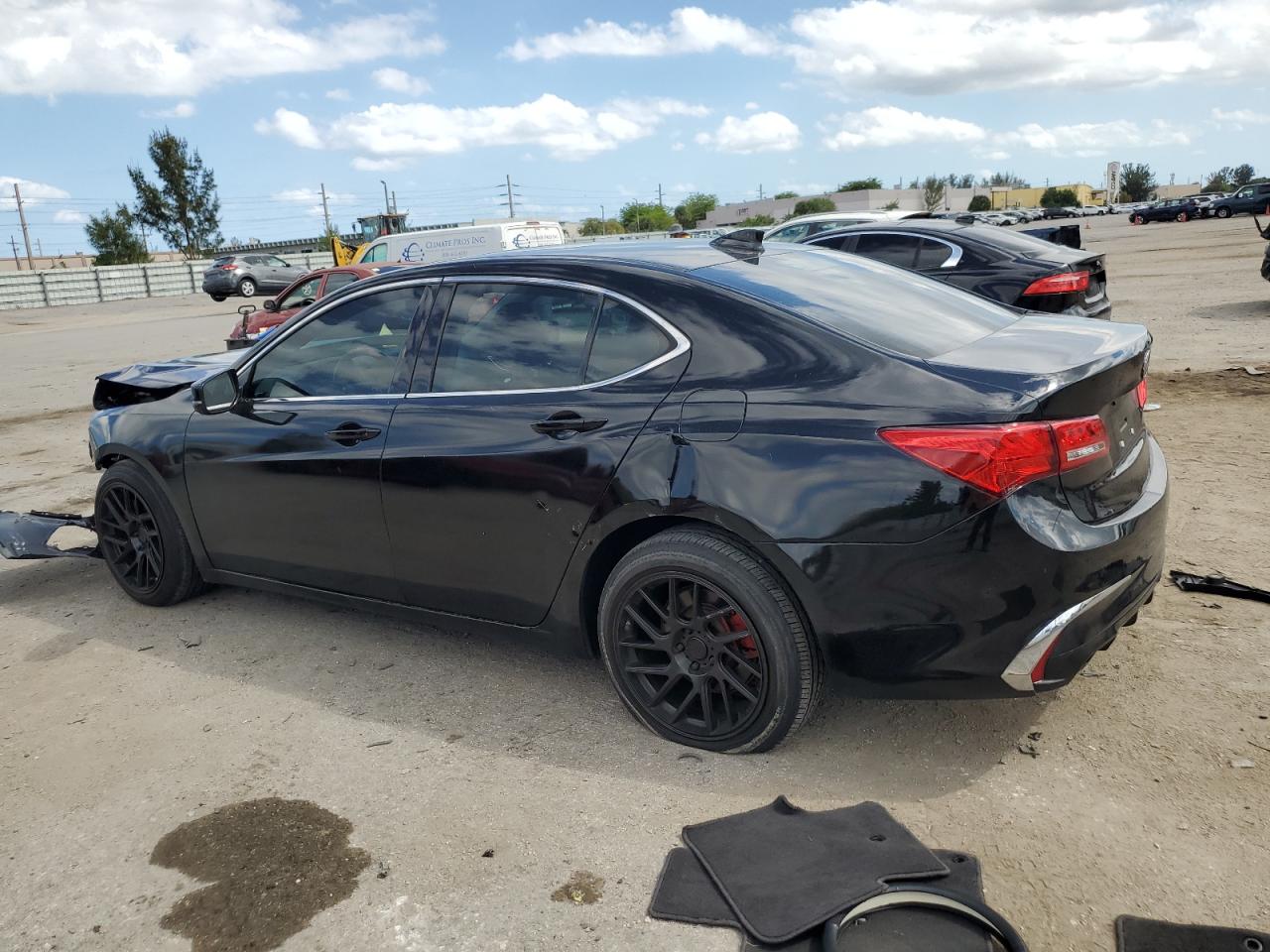 19UUB2F39JA012556 2018 Acura Tlx