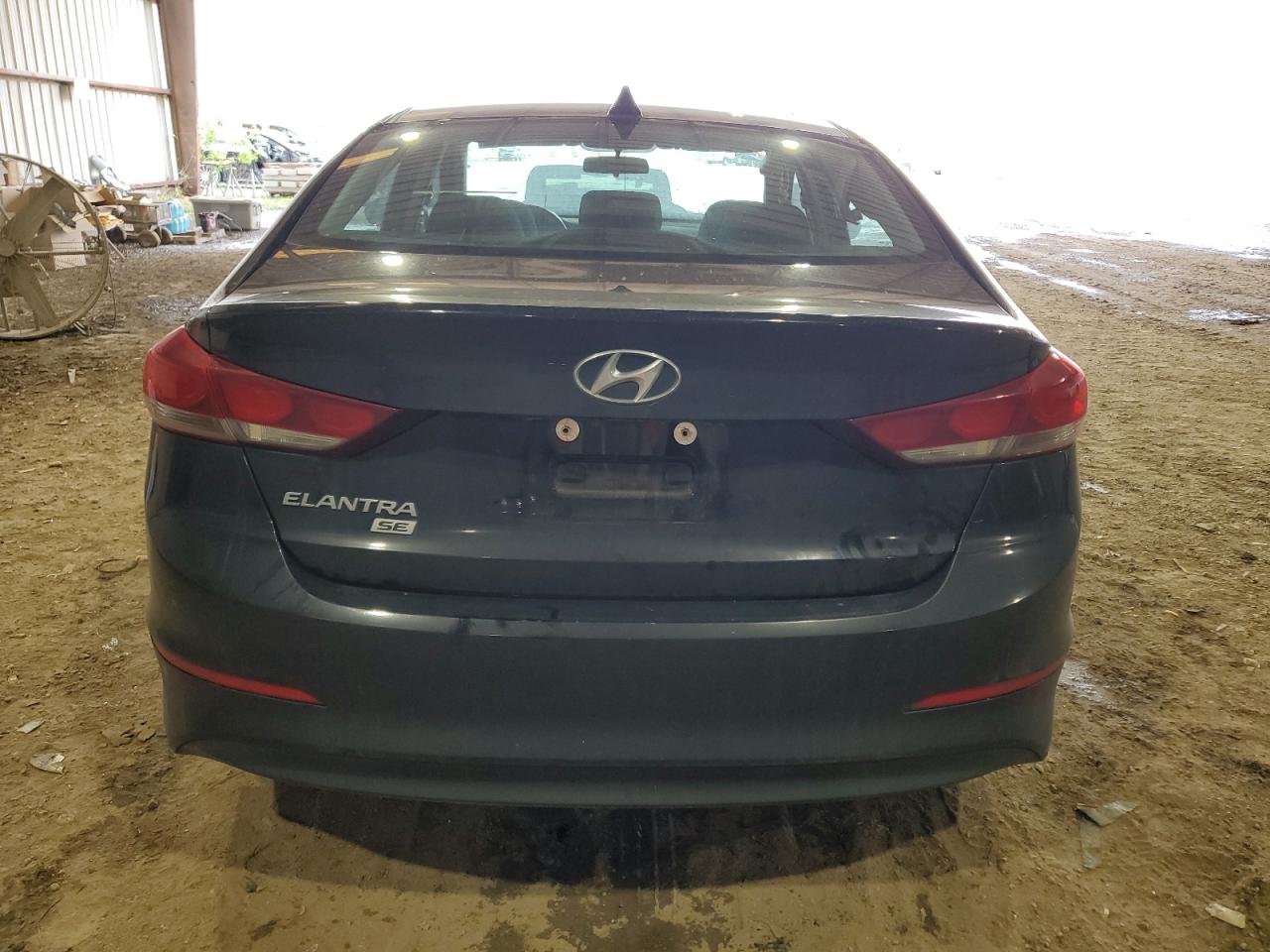 5NPD74LF2JH370035 2018 Hyundai Elantra Se