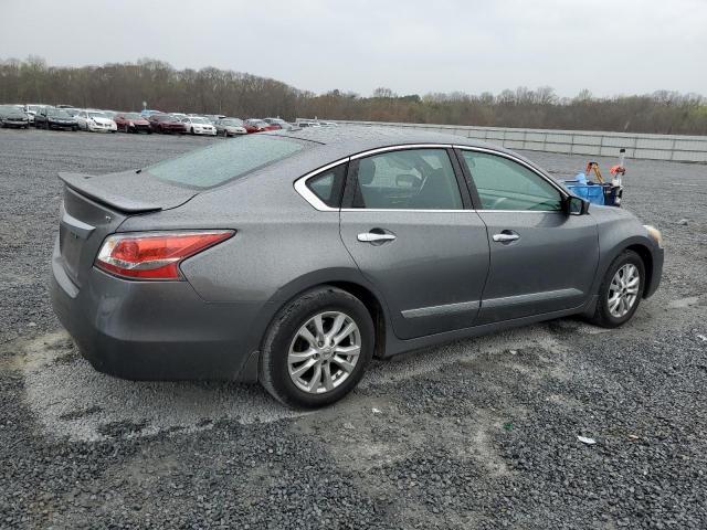 2015 Nissan Altima - Image 3