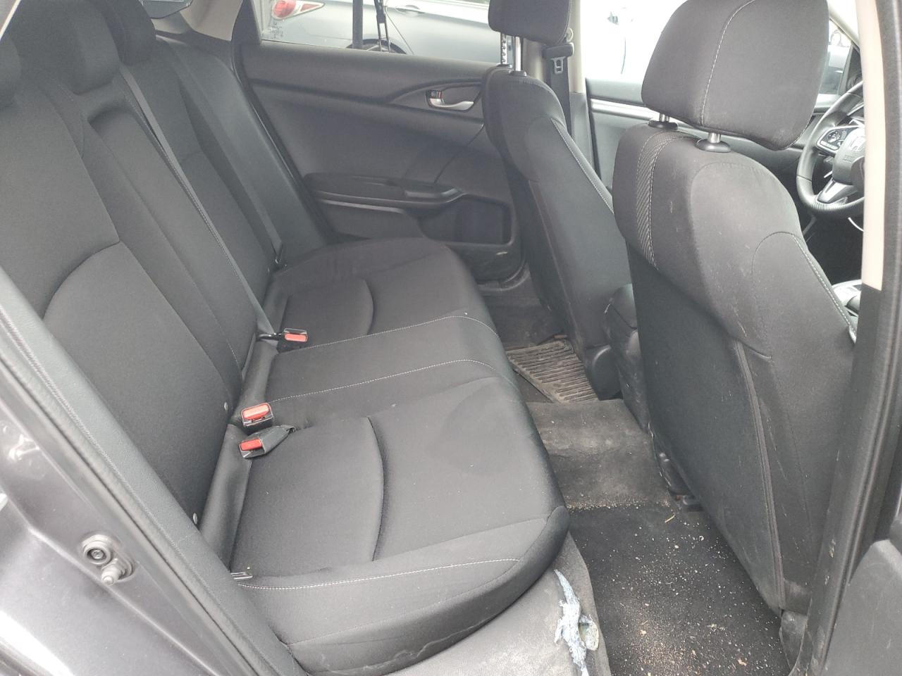 2HGFC2F59JH007852 2018 Honda Civic Lx