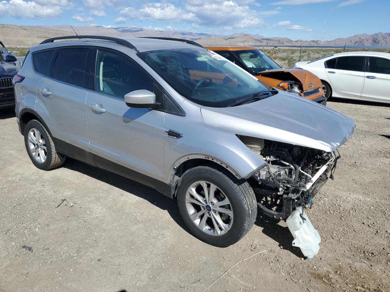 1FMCU0GDXHUC26766 2017 Ford Escape Se