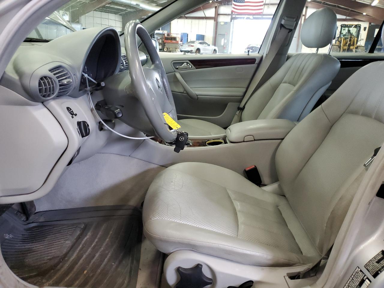 WDBRF81J65F658923 2005 Mercedes-Benz C 240 4Matic