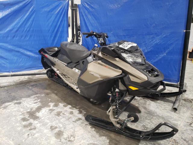 SKI DOO GRAND TOUR 2022 black   2BPSEPND6NV000071 photo #1