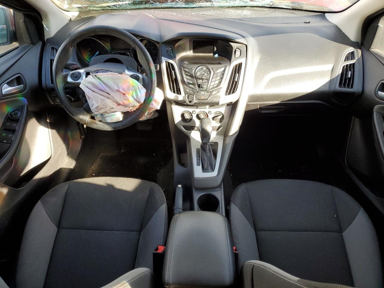 1FADP3F23EL363038 2014 Ford Focus Se