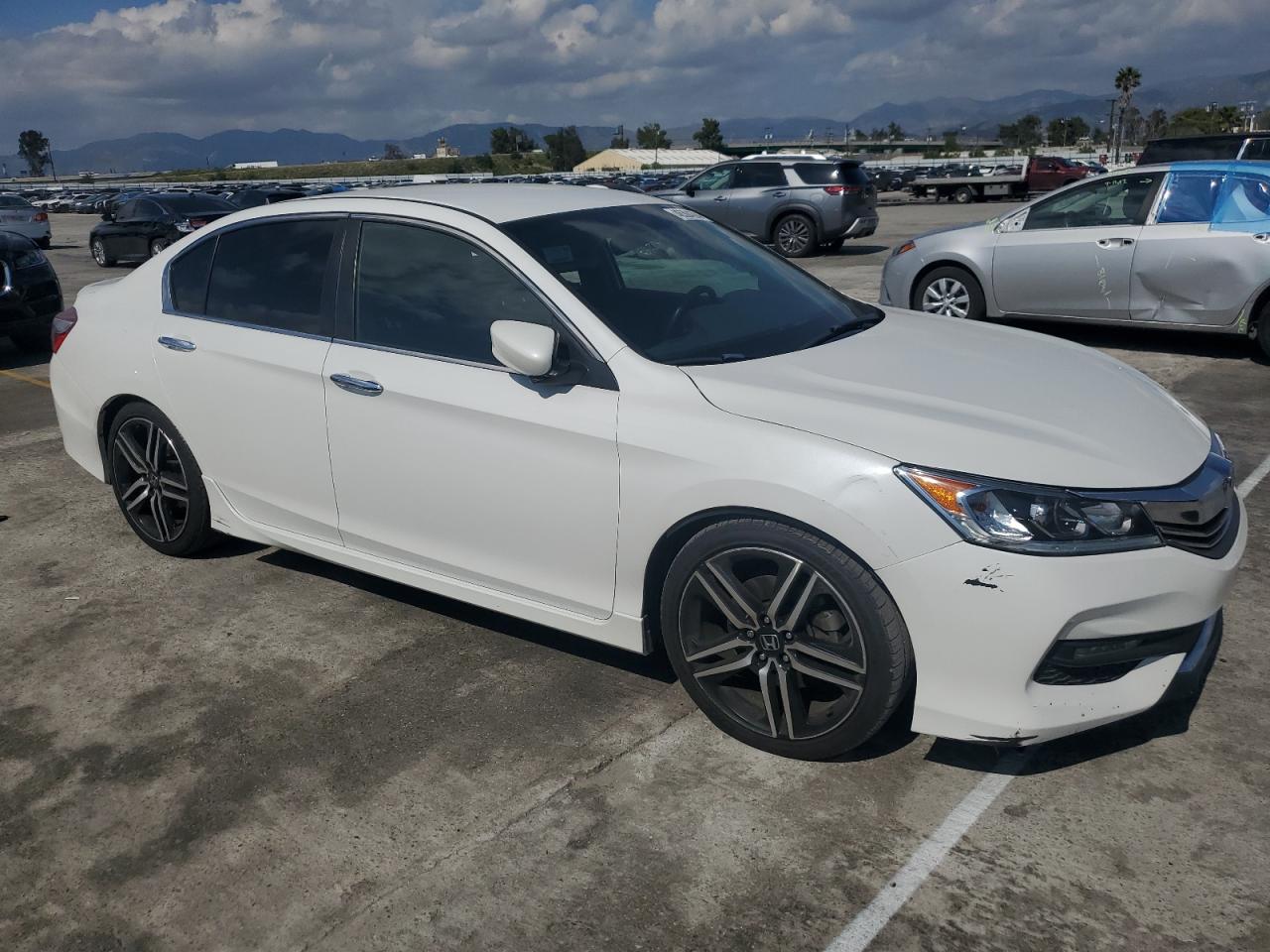 1HGCR2F52GA186261 2016 Honda Accord Sport