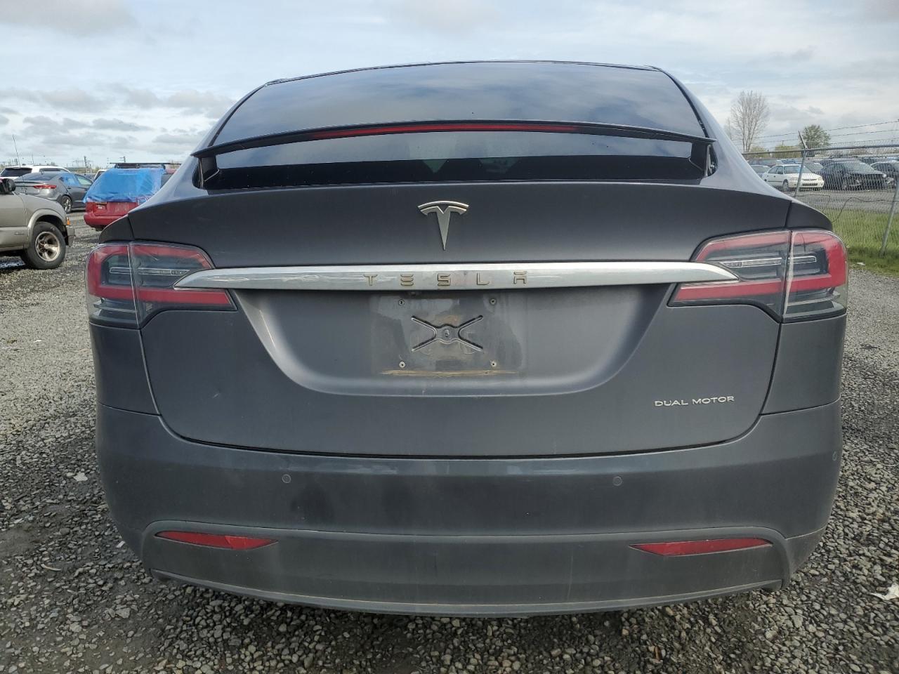 5YJXCAE26LF303800 2020 Tesla Model X