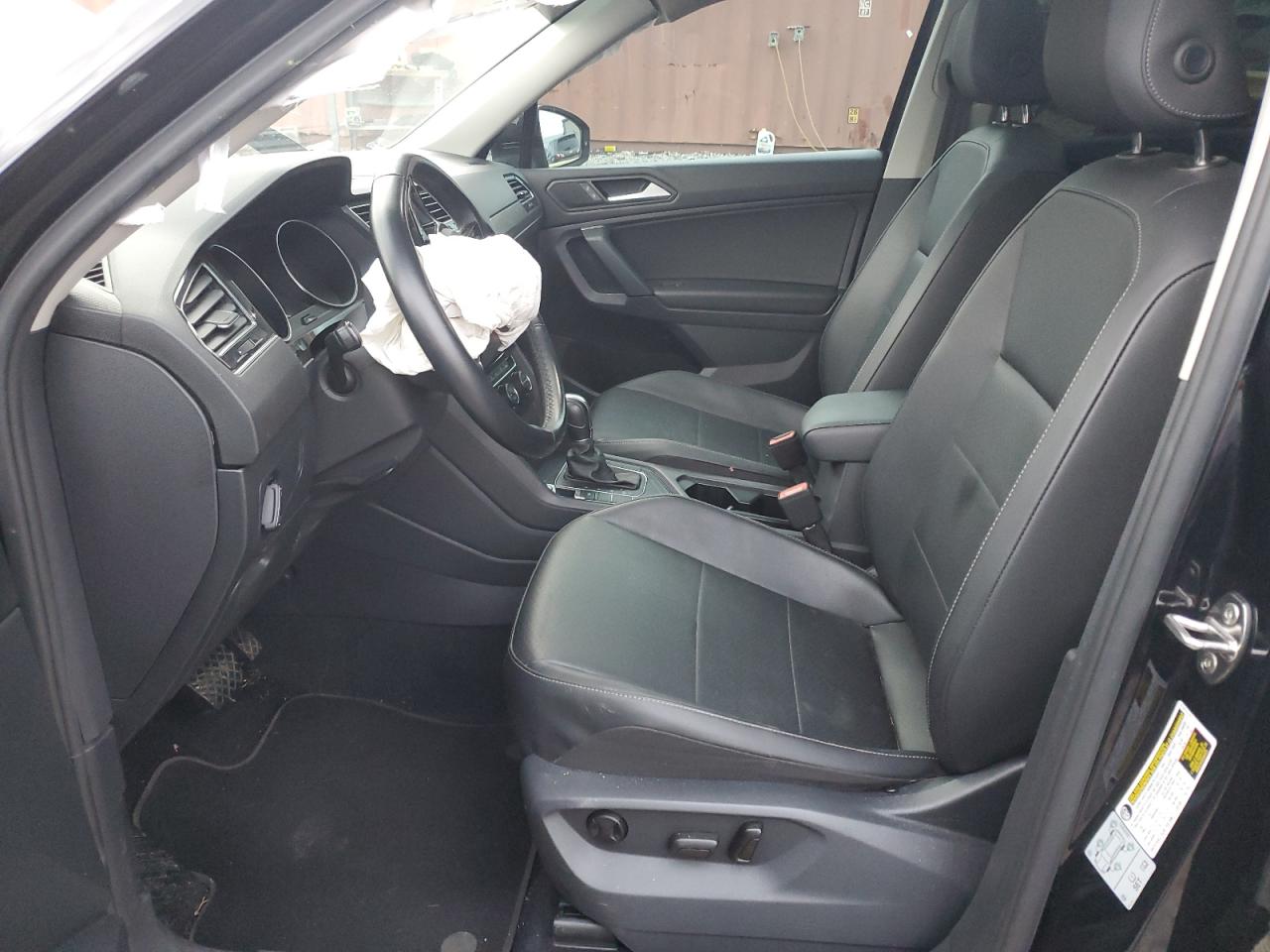 VOLKSWAGEN TIGUAN SE -