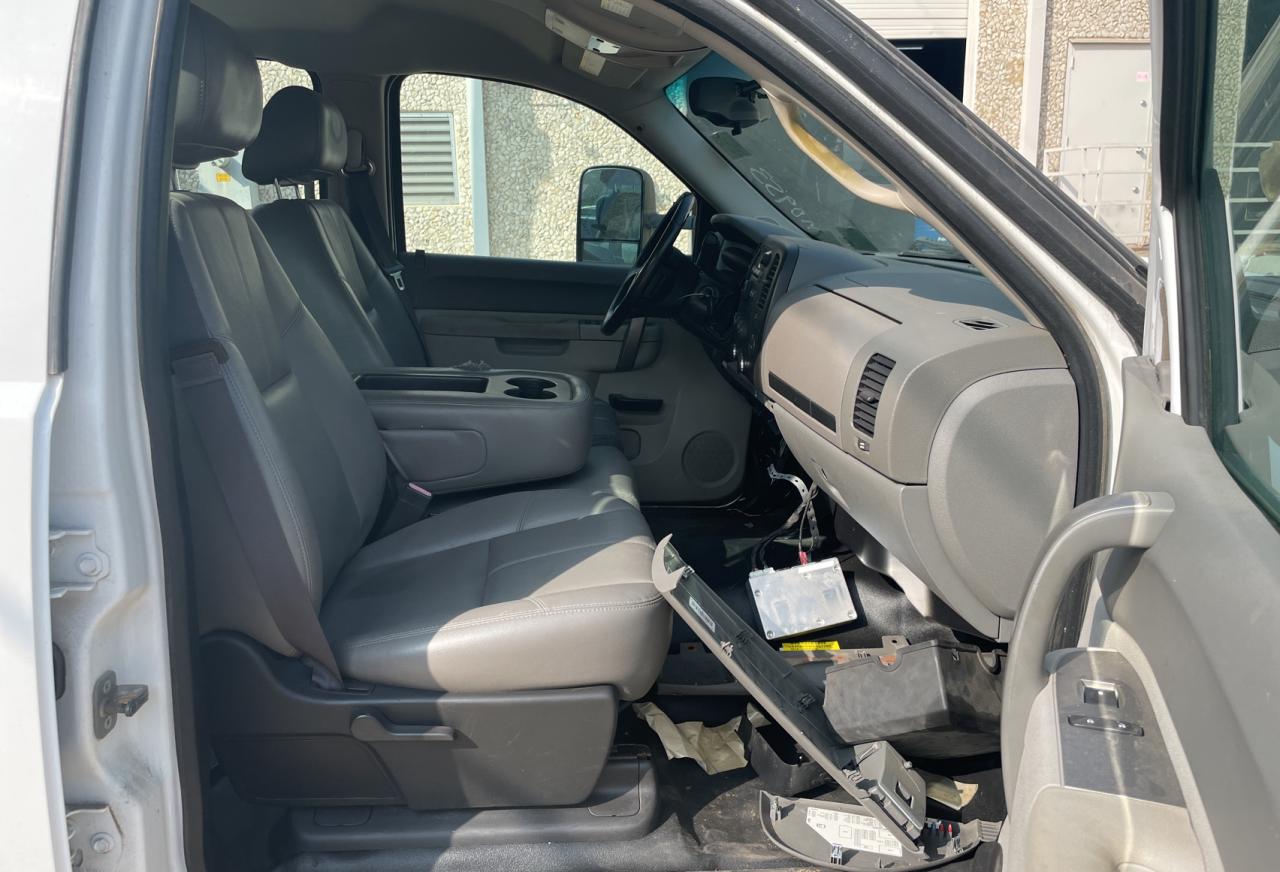 1GB4CZC81EF157785 2014 Chevrolet Silverado C3500