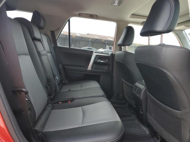 2019 TOYOTA 4RUNNER SR - JTEZU5JR0K5194133