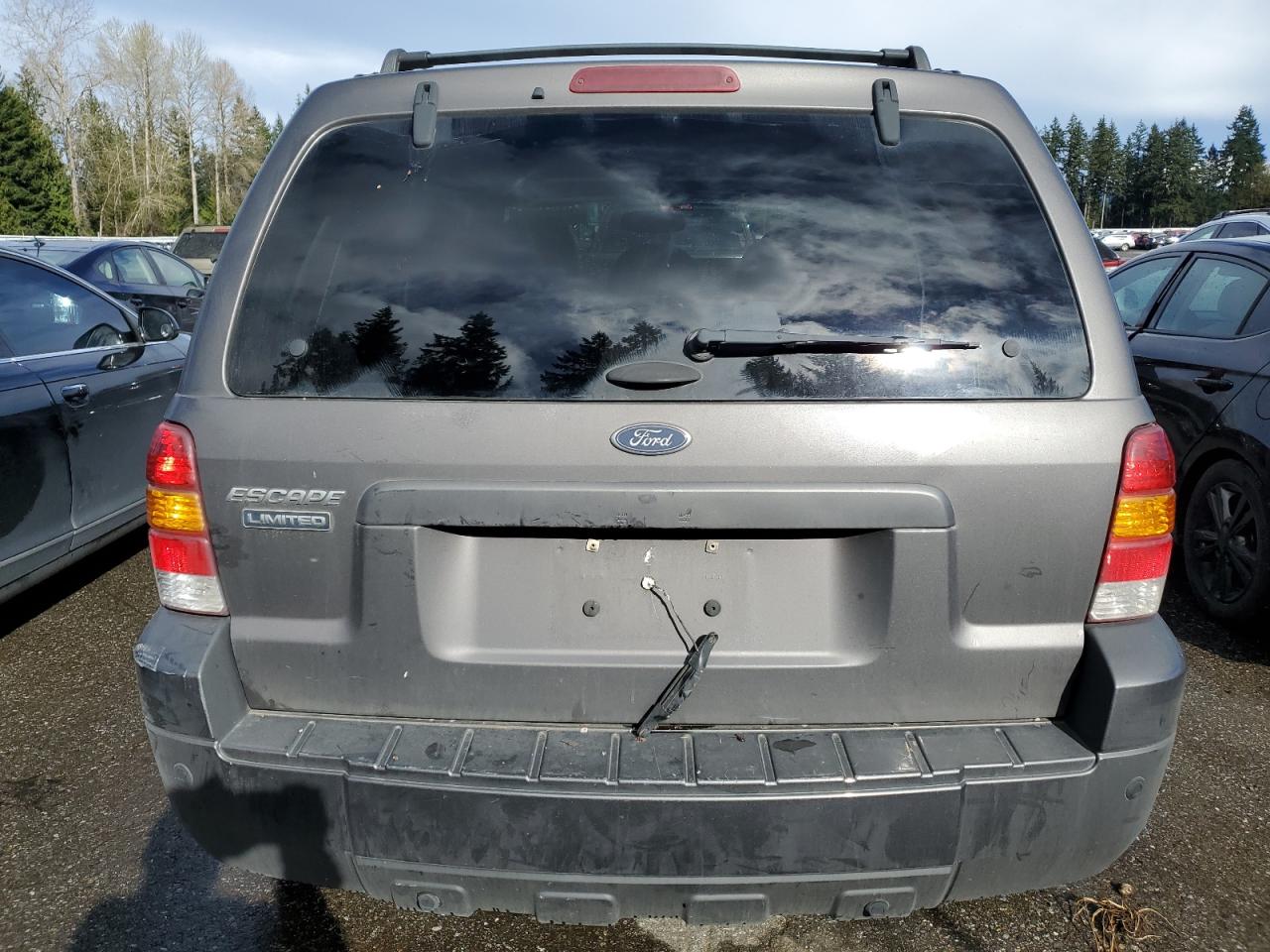 1FMYU041X5KA66959 2005 Ford Escape Limited