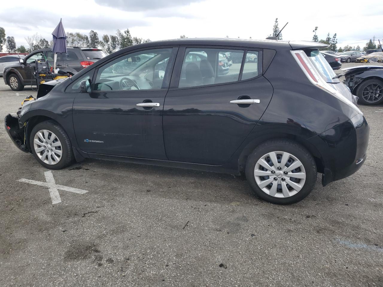 1N4AZ0CP7FC300120 2015 Nissan Leaf S