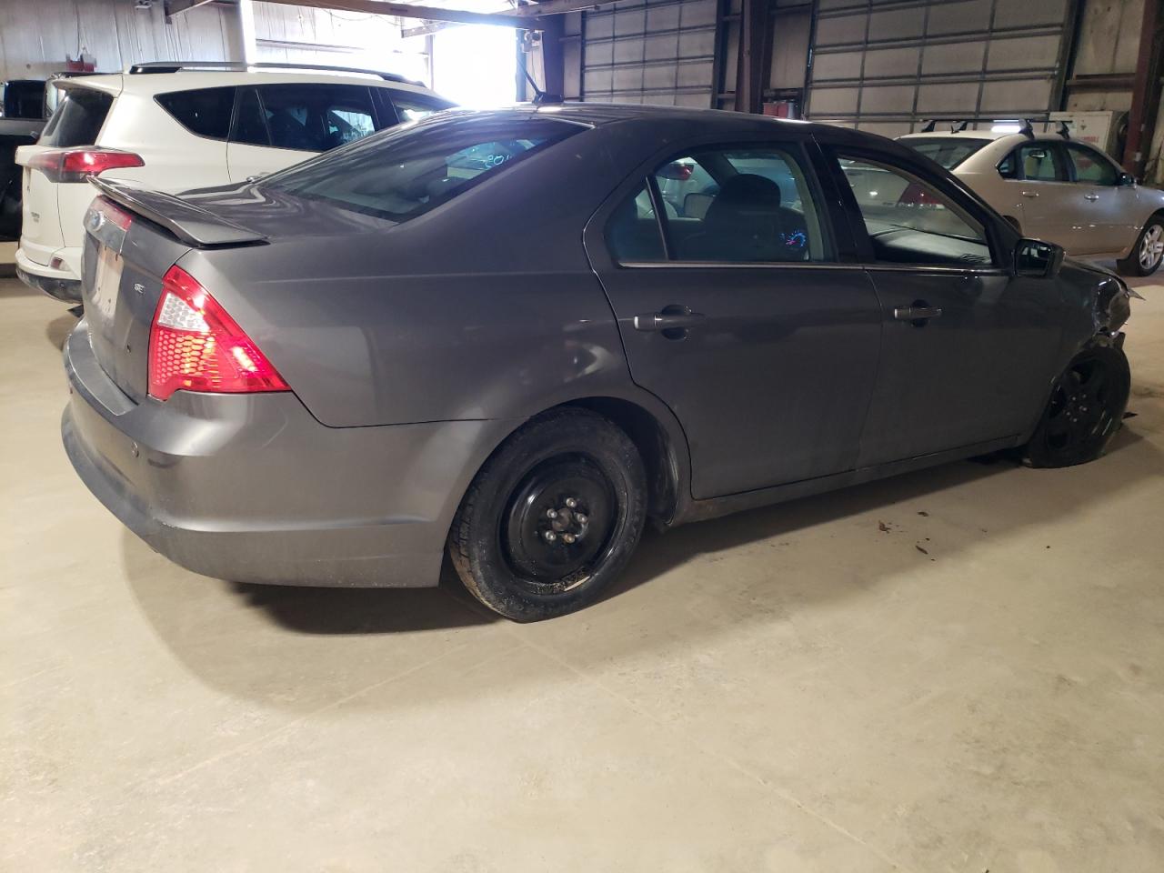 3FAHP0HA6BR218755 2011 Ford Fusion Se