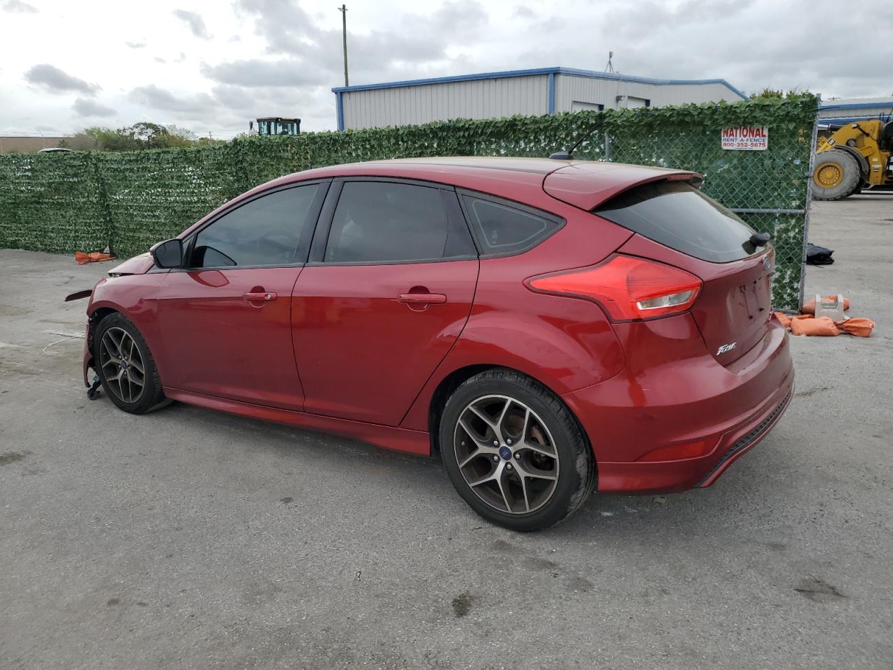 1FADP3K25GL343012 2016 Ford Focus Se