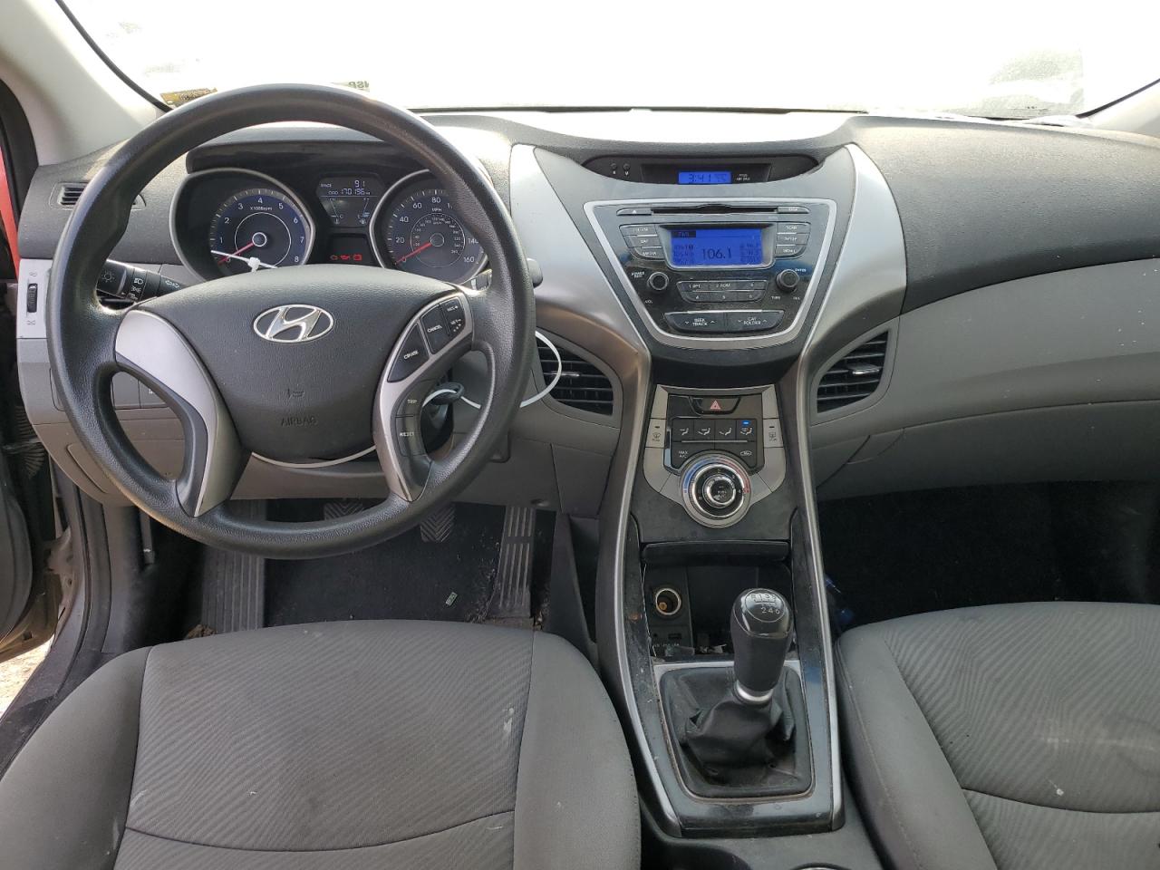 2013 Hyundai Elantra Gls vin: KMHDH4AEXDU997627