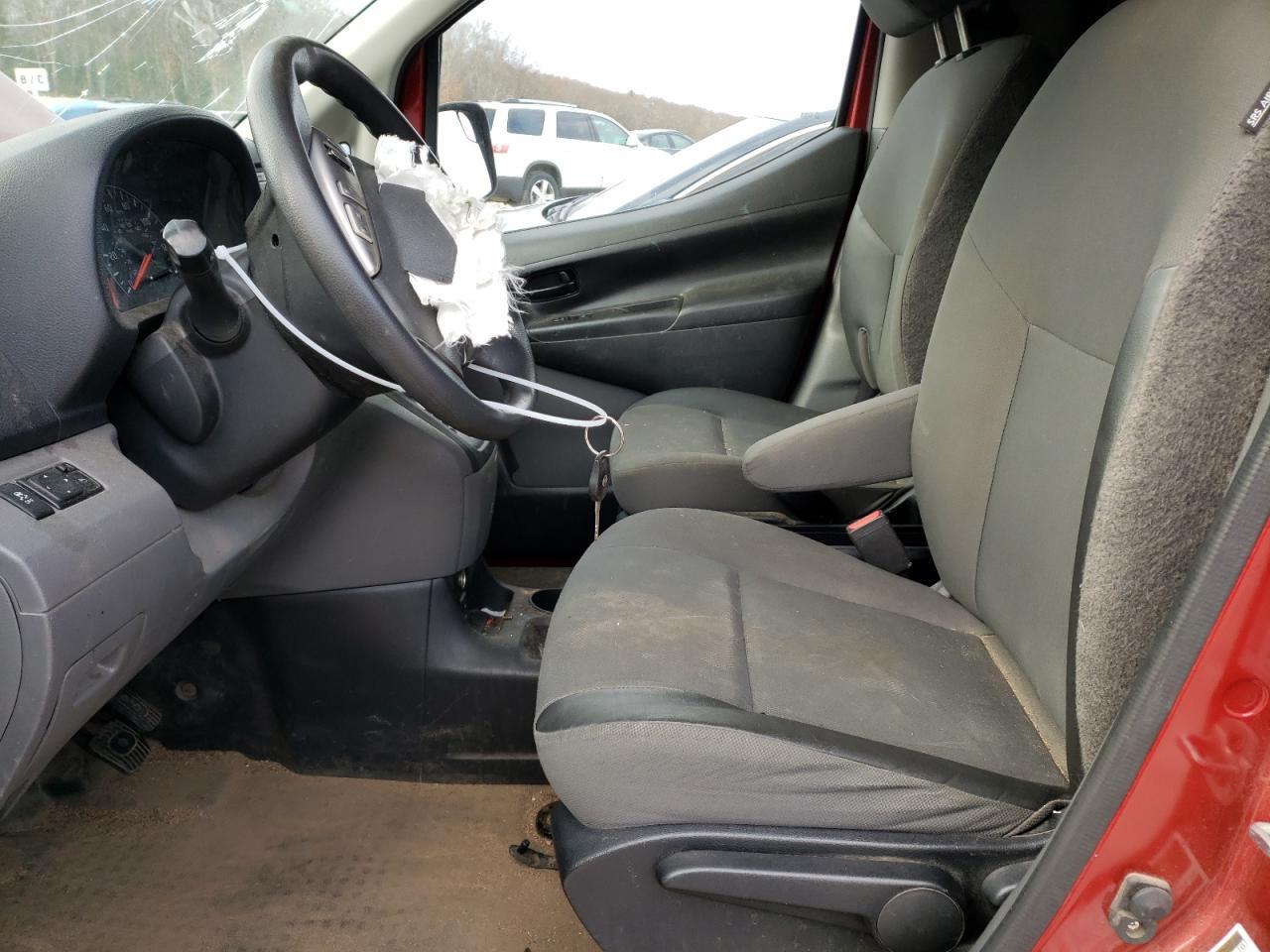 VIN: 3N6CM0KN8KK696142 2019 NISSAN NV