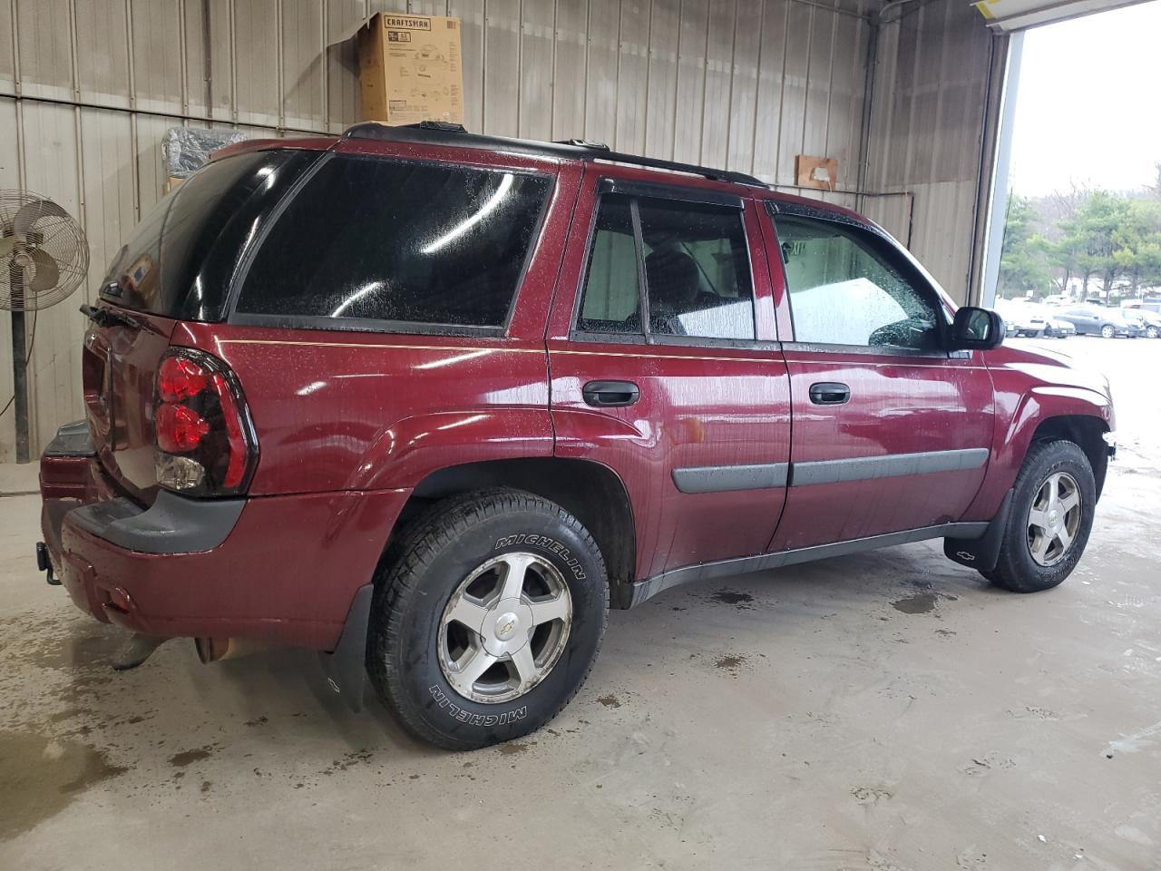 1GNDT13SX52185107 2005 Chevrolet Trailblazer Ls