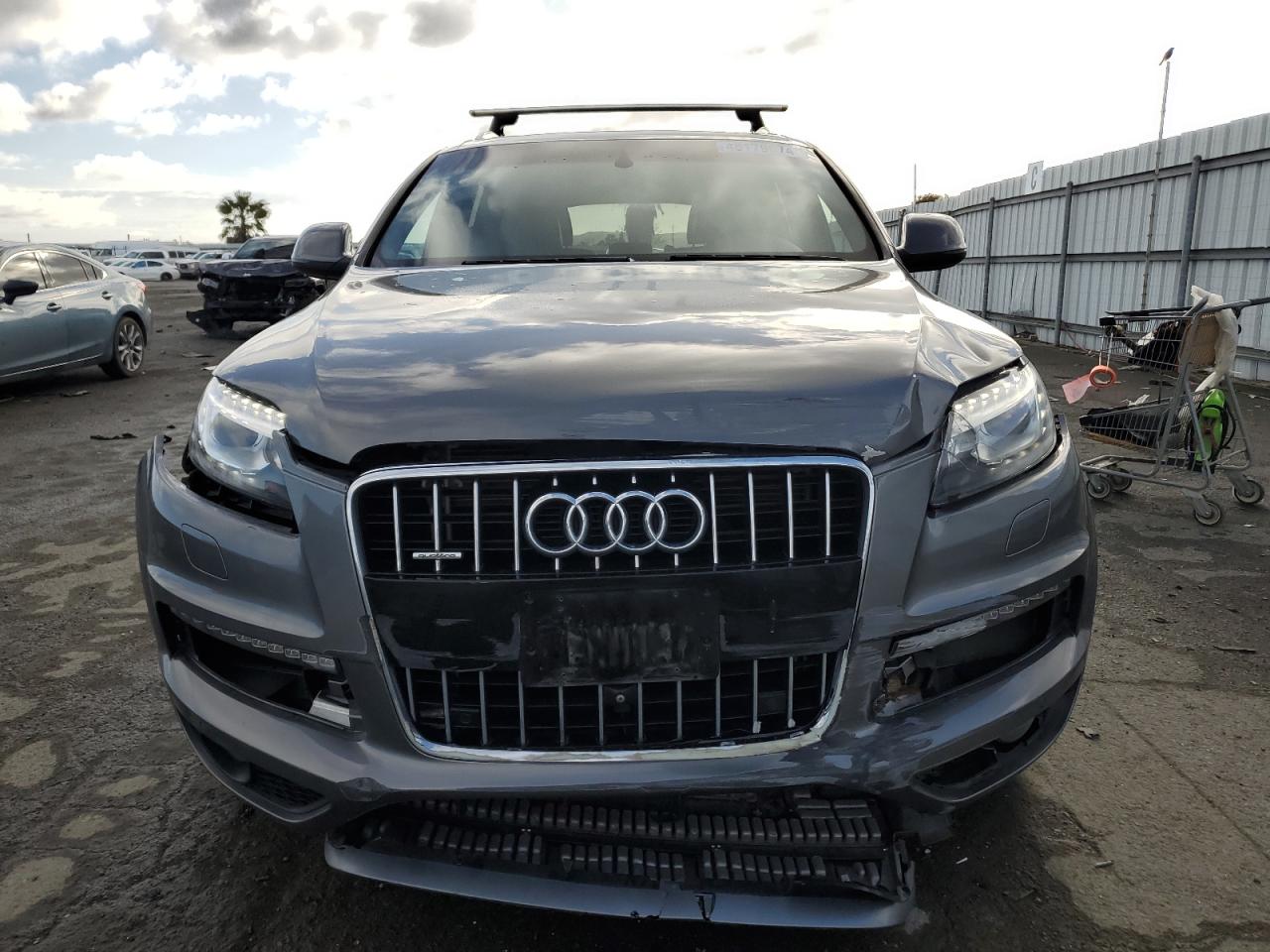 2013 Audi Q7 Prestige vin: WA1DGAFE1DD014696