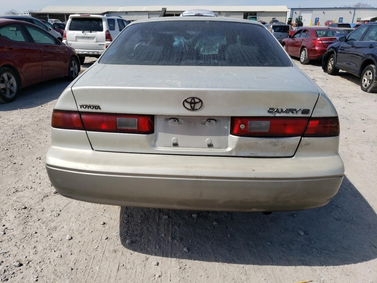 JT2BG22K4X0350684 1999 Toyota Camry Le