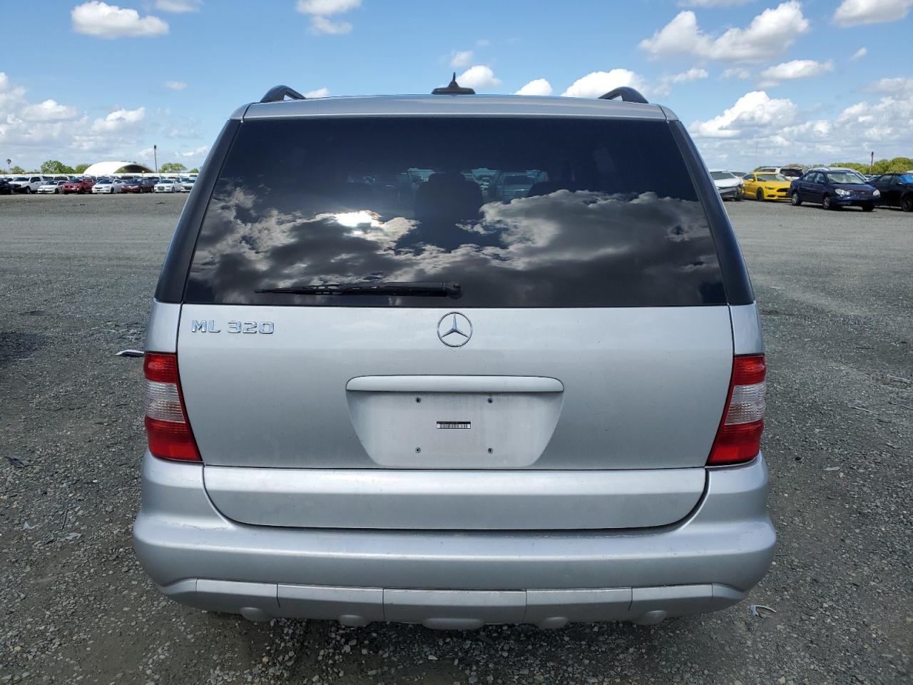 4jgab54e72a291509 4JGAB54E72A291509 2002 Mercedes-Benz Ml 320