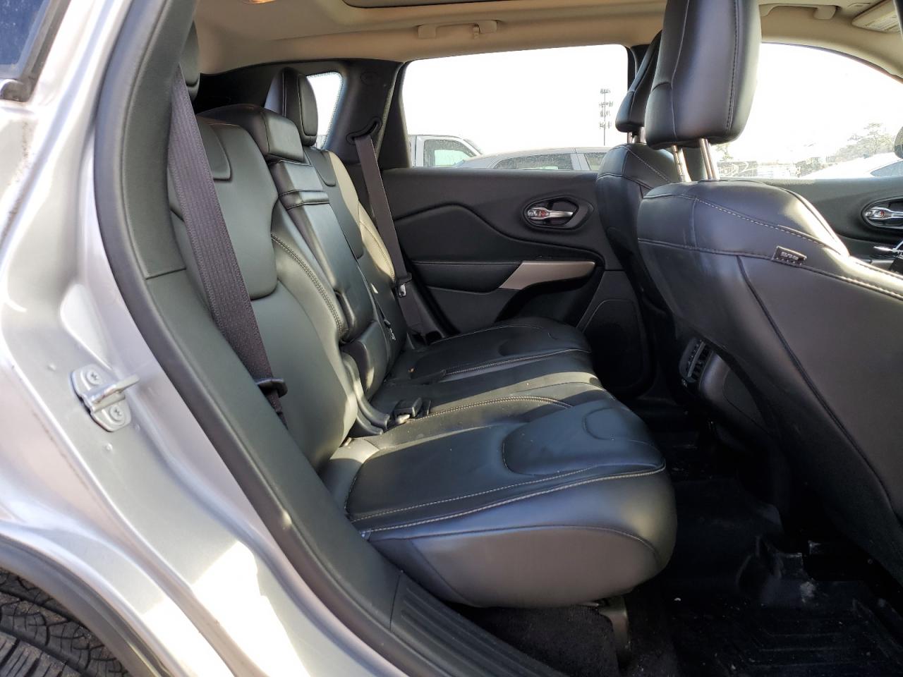 1C4PJMDX6JD598745 2018 Jeep Cherokee Limited