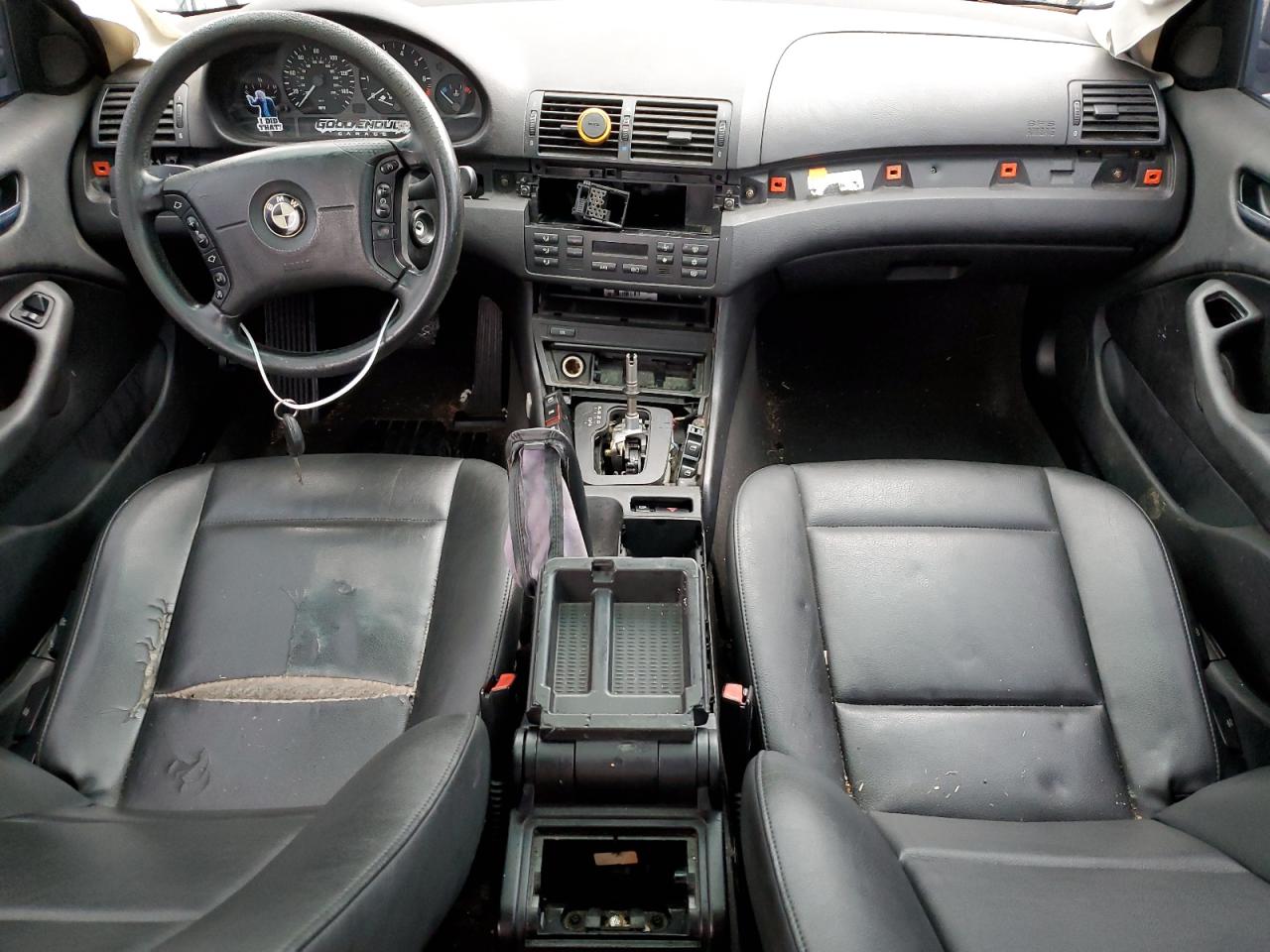 WBAEV33474KR27351 2004 BMW 325 I