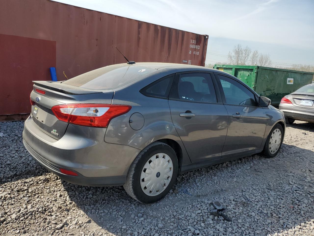 1FADP3F25DL330945 2013 Ford Focus Se