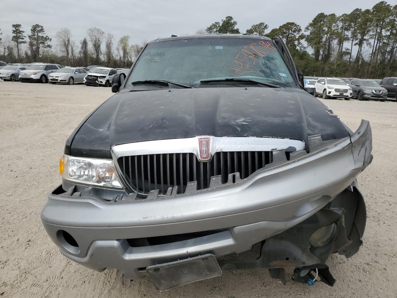 5LMEU27R11LJ32333 2001 Lincoln Navigator