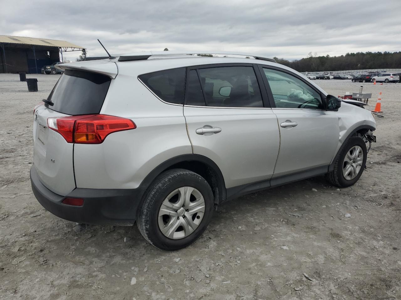 2T3ZFREV2EW117452 2014 Toyota Rav4 Le