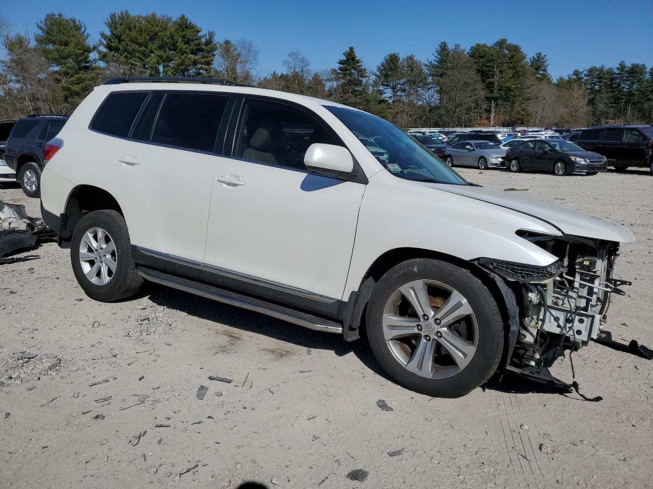 5TDBK3EH4CS133400 2012 Toyota Highlander Base