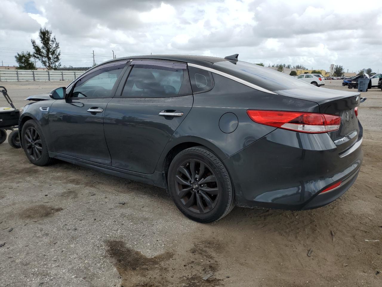 5XXGT4L34GG018965 2016 Kia Optima Lx