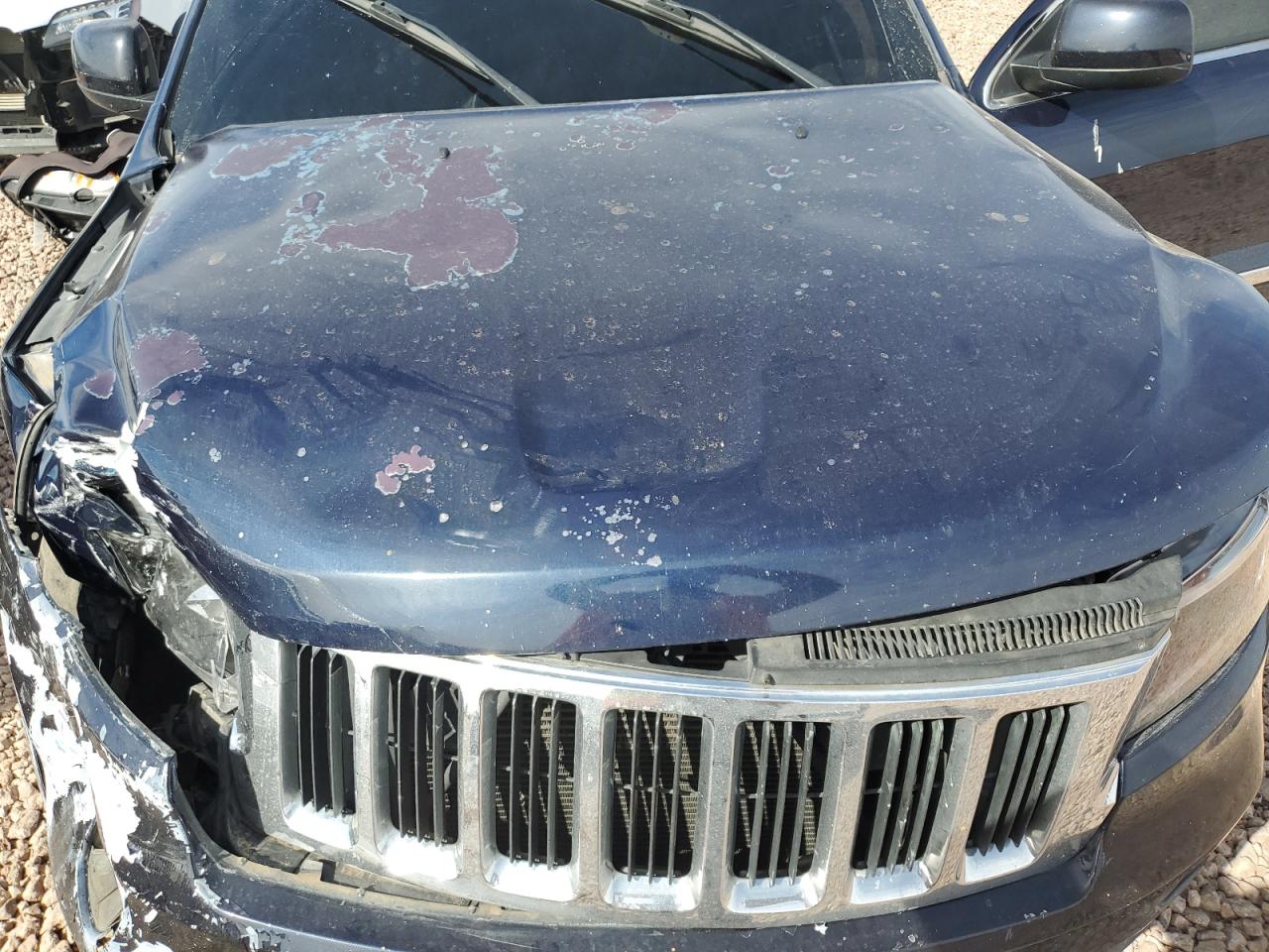 1J4RS4GG6BC573444 2011 Jeep Grand Cherokee Laredo