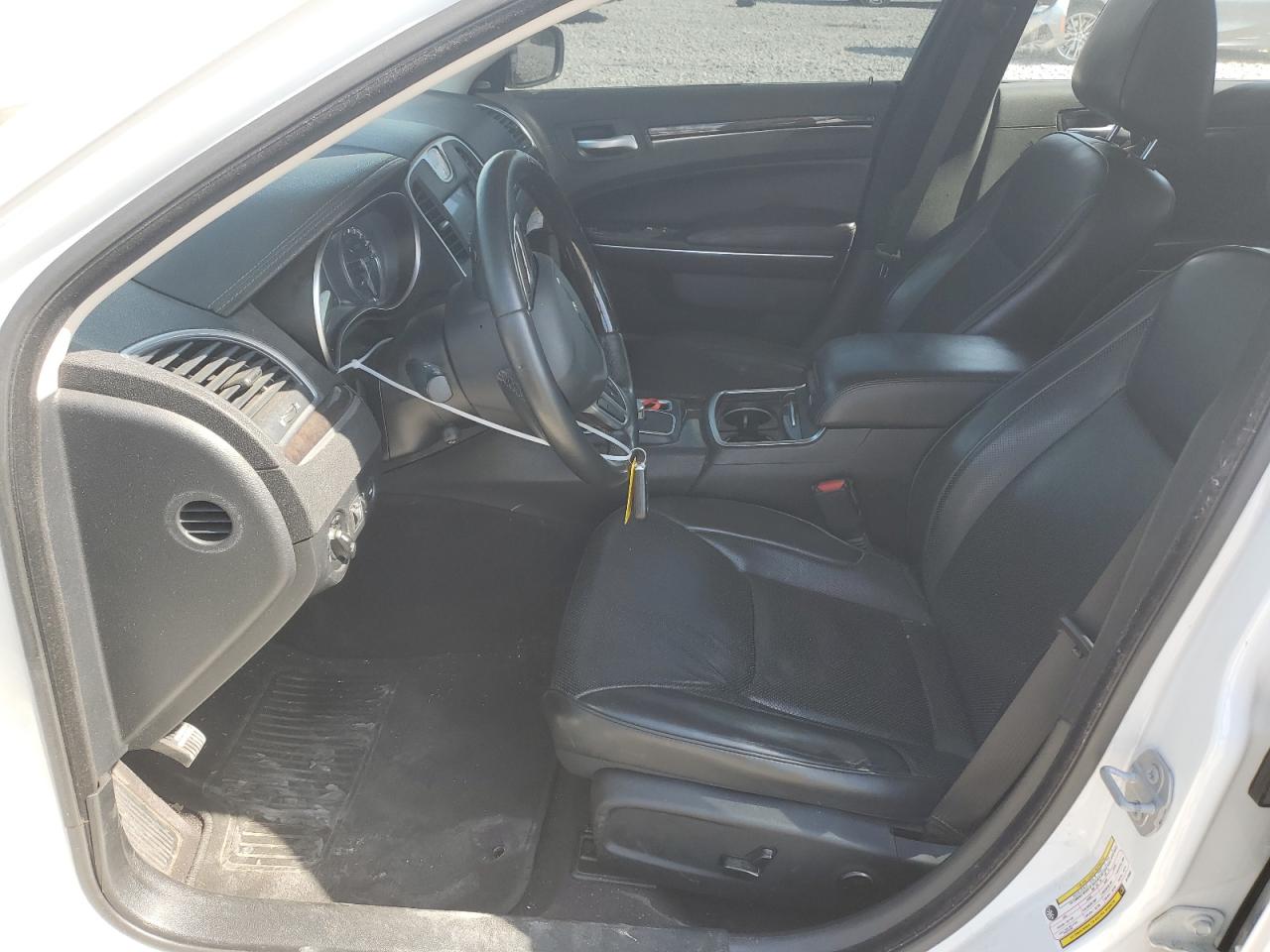 2C3CCAEG1JH159661 2018 Chrysler 300 Limited