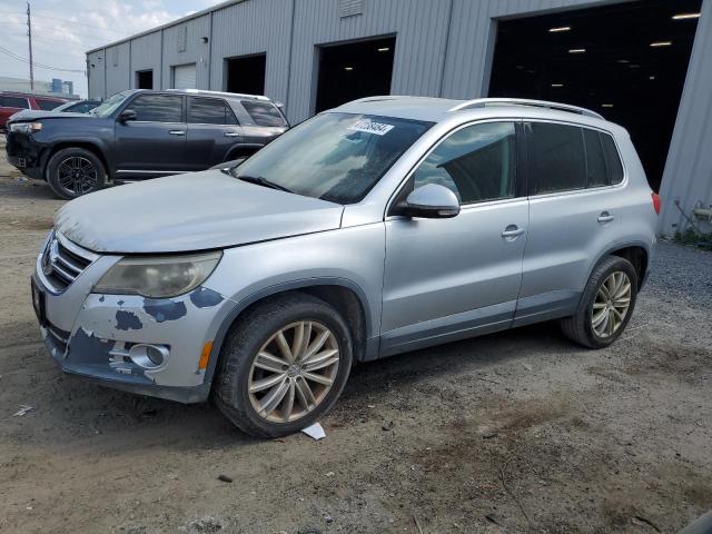 Lot #2404072086 2009 VOLKSWAGEN TIGUAN S salvage car