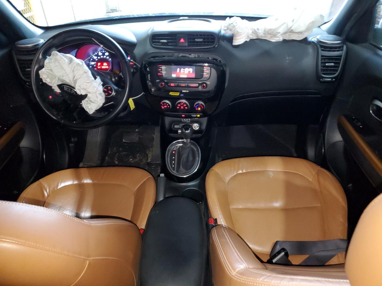 KNDJX3A51G7295722 2016 Kia Soul !