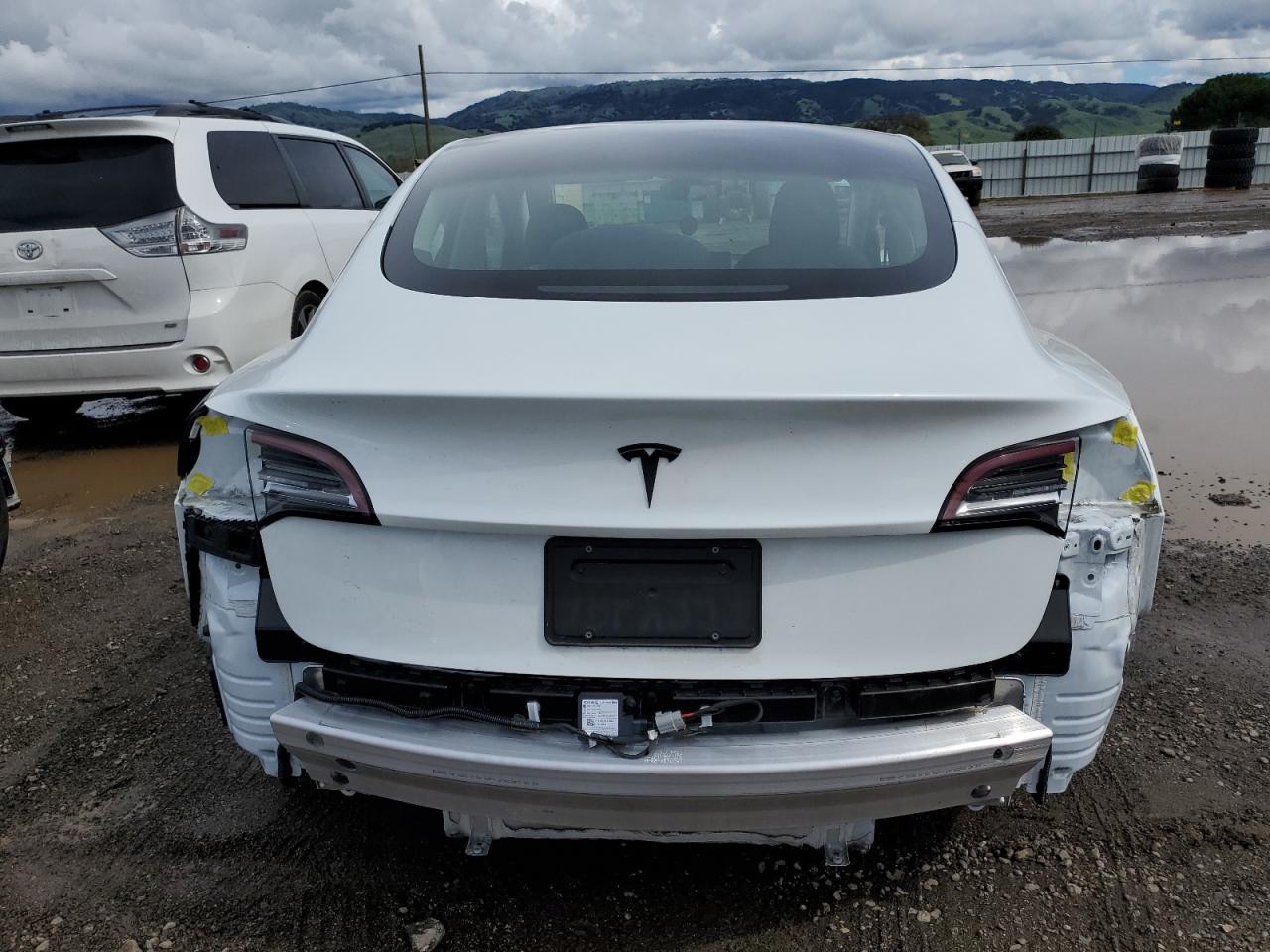 5YJ3E1EA7NF237566 2022 Tesla Model 3