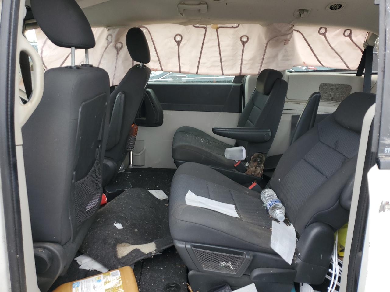 2D4RN4DE6AR207833 2010 Dodge Grand Caravan Se