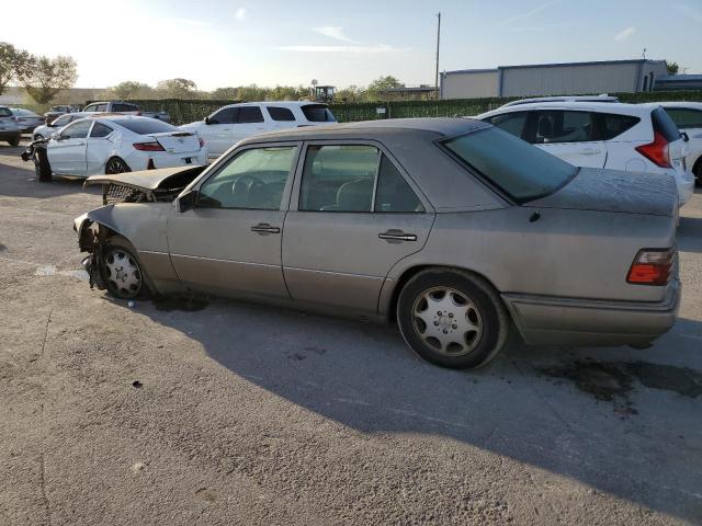 1994 Mercedes-Benz E 320 VIN: WDBEA32E2RC110488 Lot: 46681384