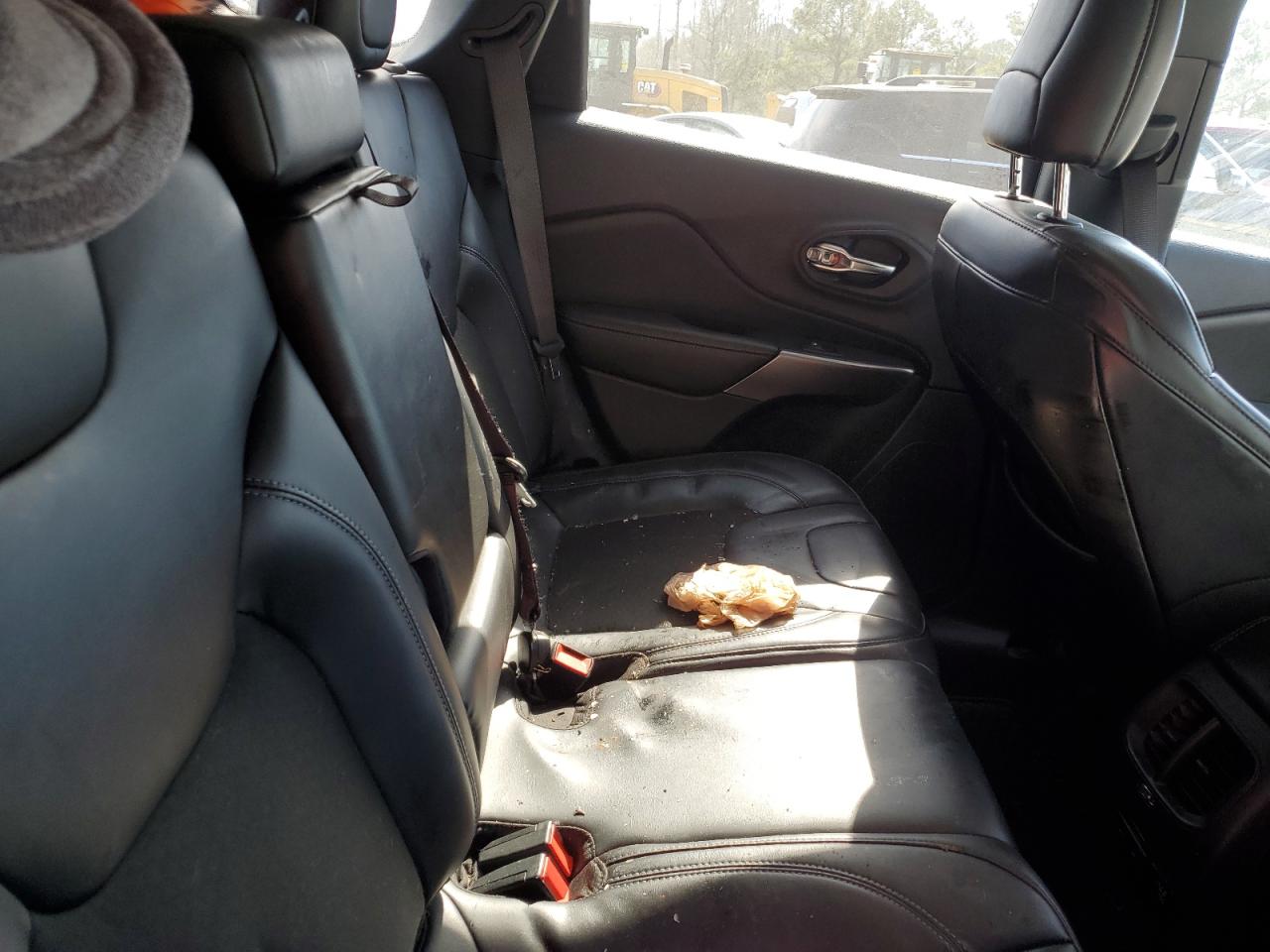 1C4PJLLB8LD522057 2020 Jeep Cherokee Latitude Plus