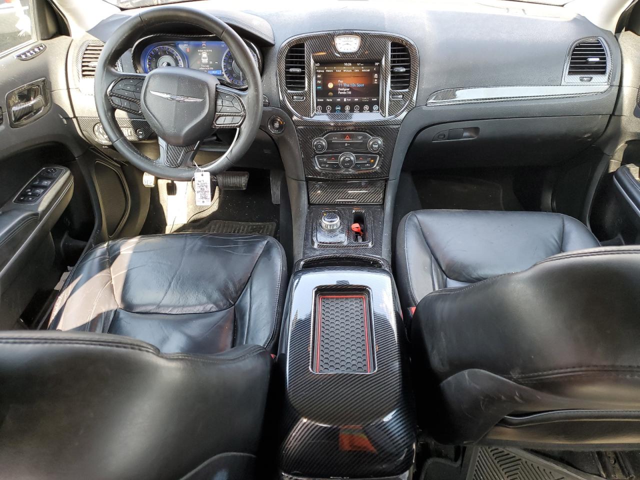 2C3CCARG2KH623570 2019 Chrysler 300 Touring