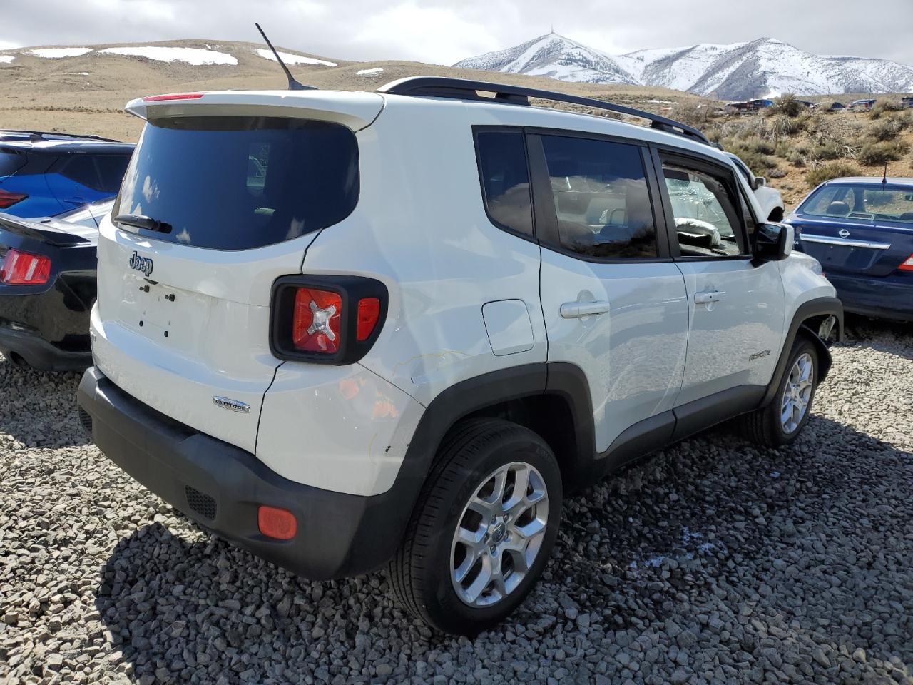 ZACCJBBT3GPD93140 2016 Jeep Renegade Latitude